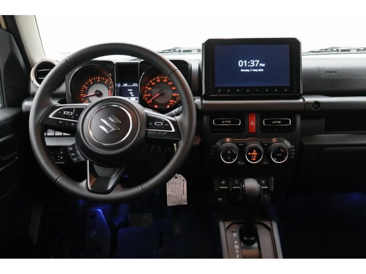 Car image 15