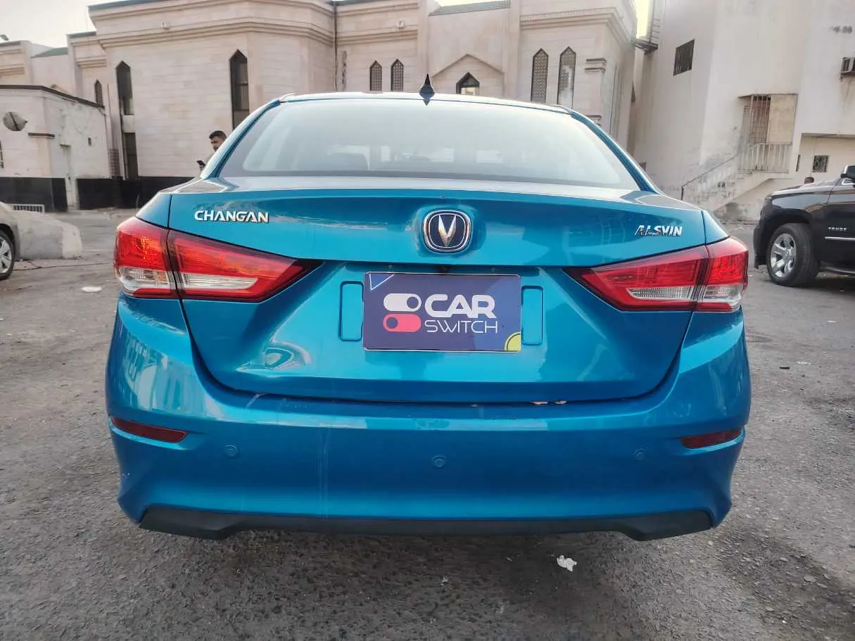 Car image 6