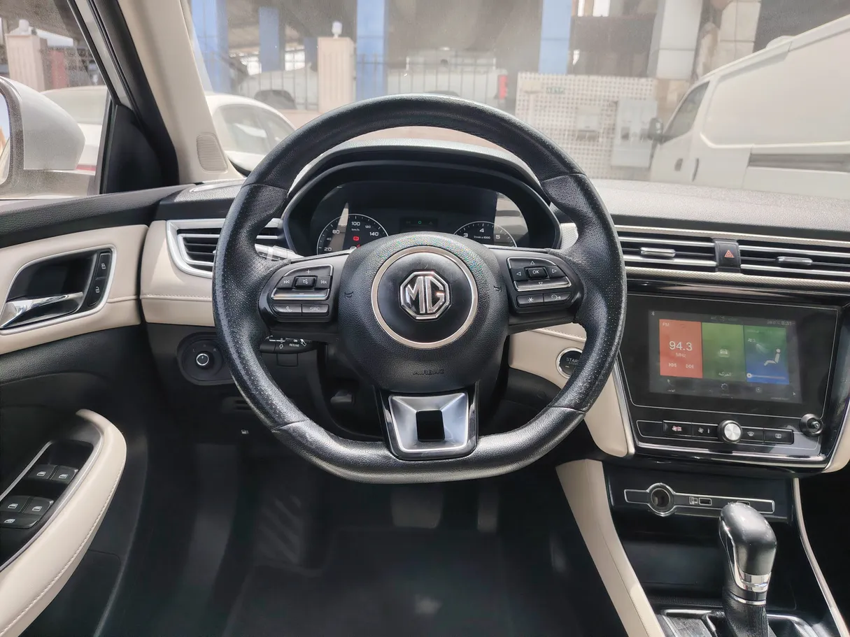 Car image 23