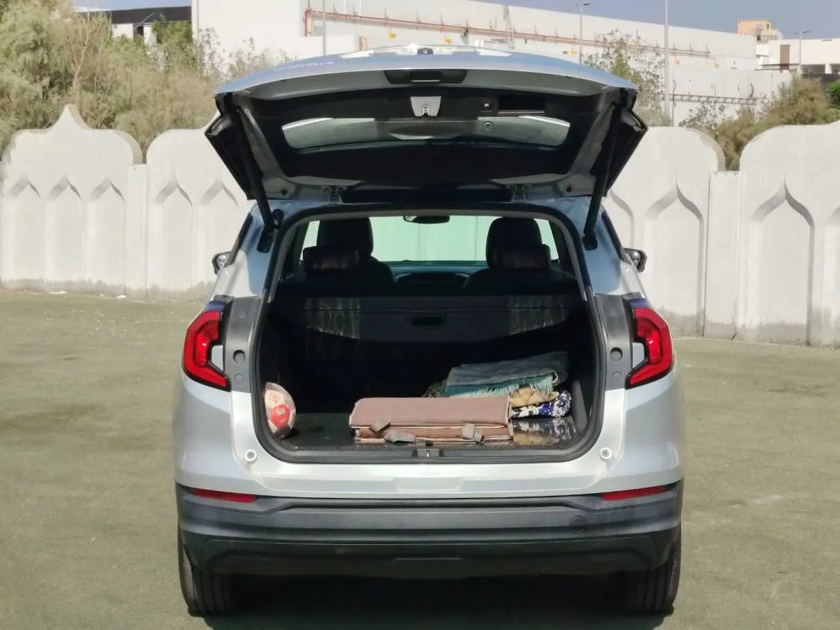 Car image 28