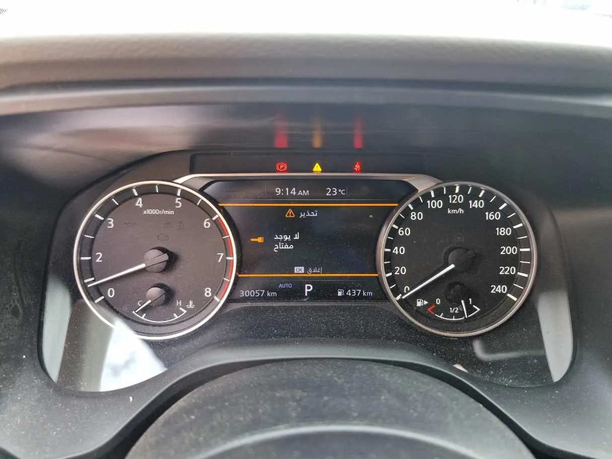 Car image 19