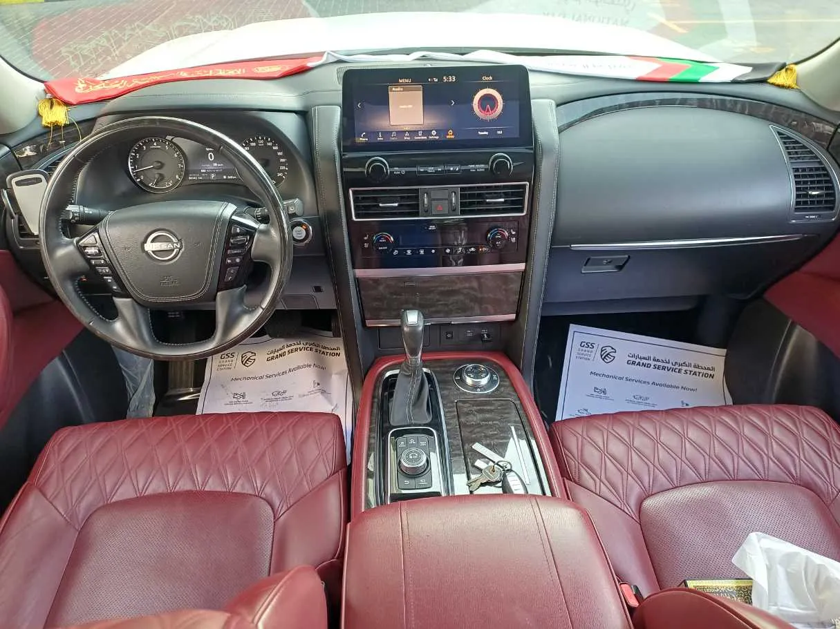 Car image 18