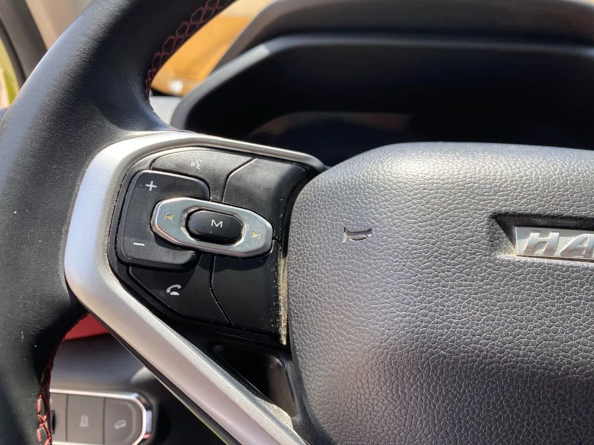 Car image 23