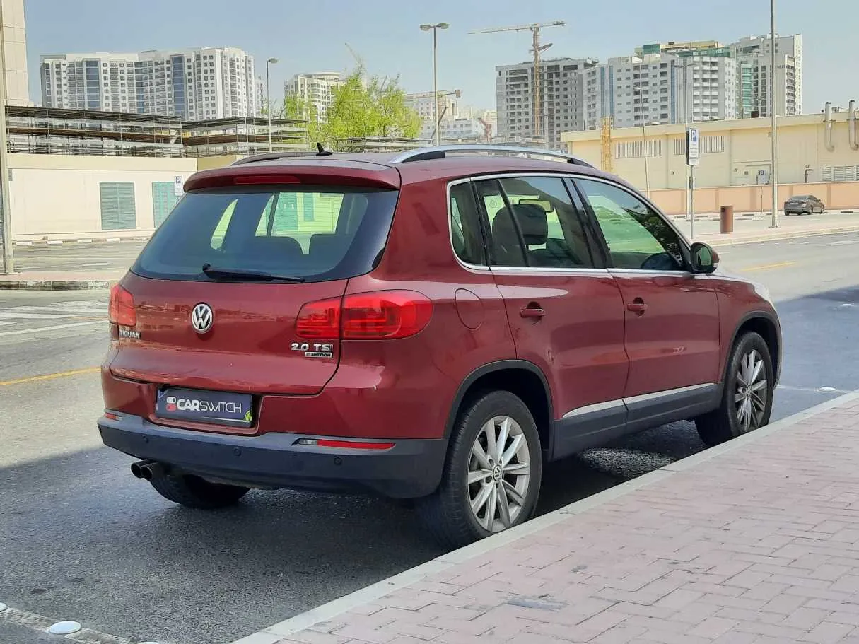 Car image 7