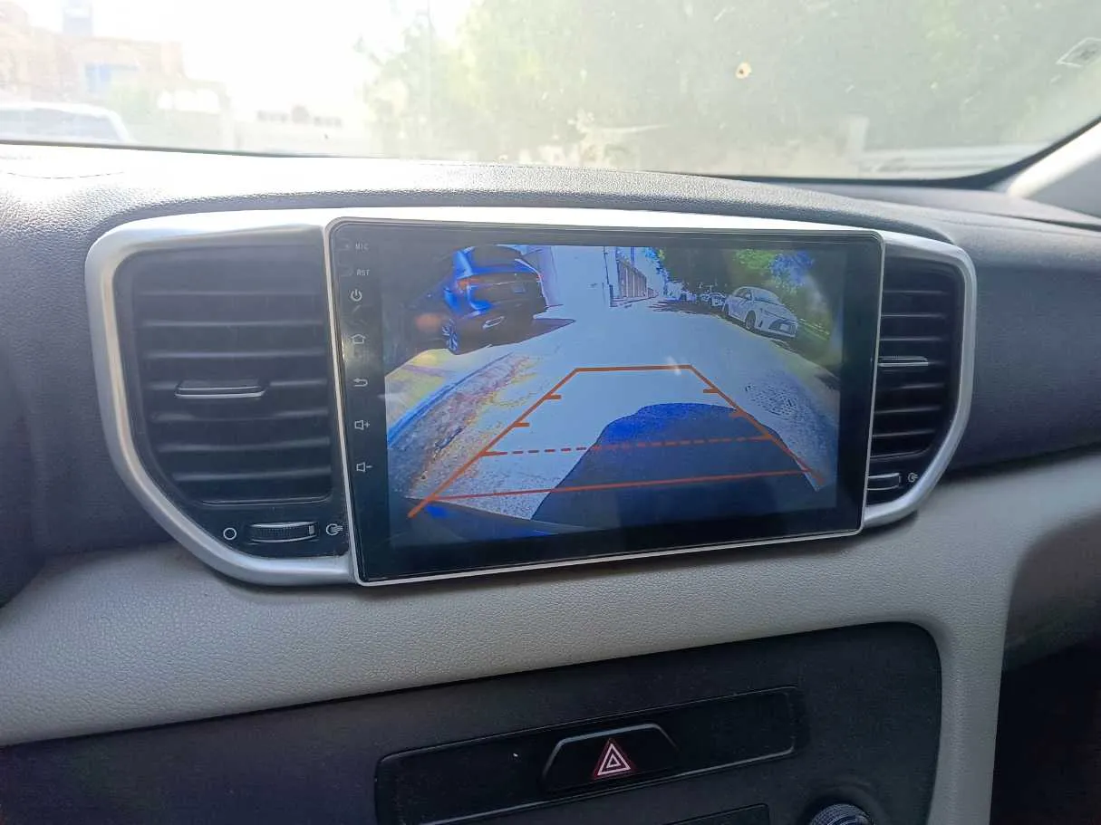 Car image 22