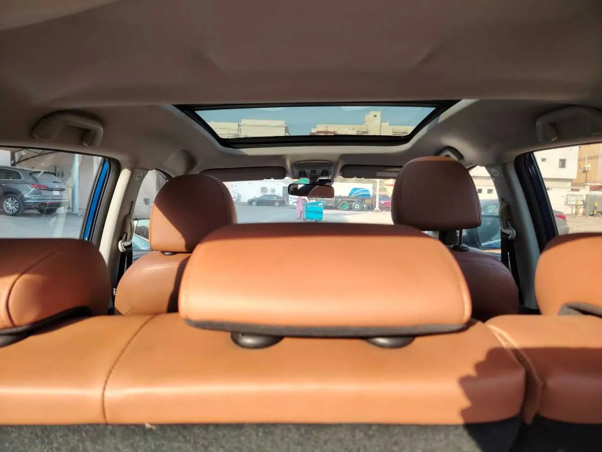 Car image 20