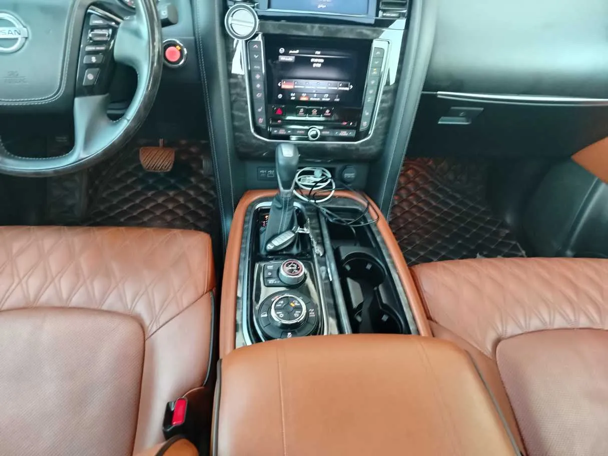 Car image 28
