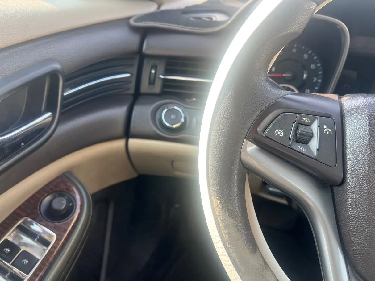 Car image 23