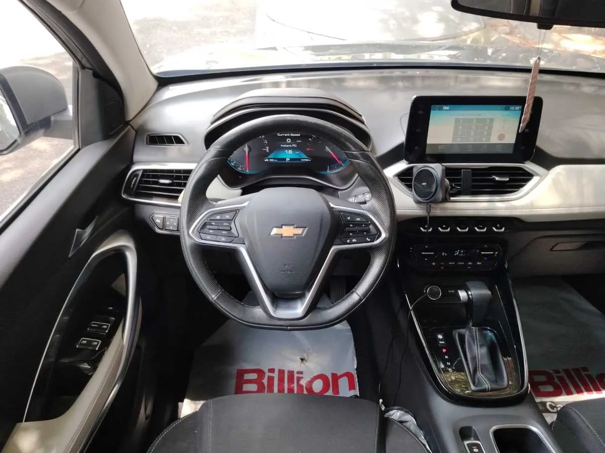 Car image 23