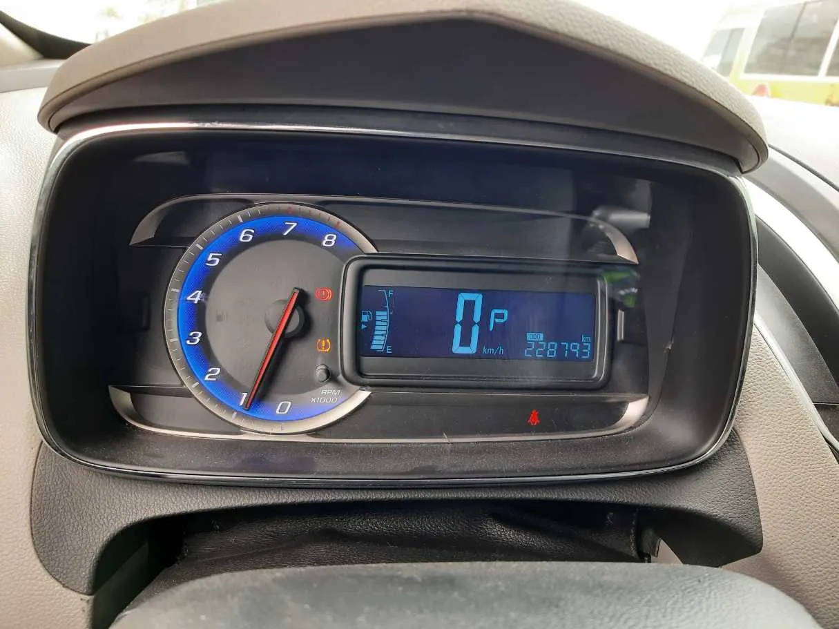 Car image 16