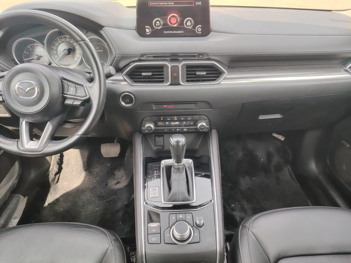 Car image 18