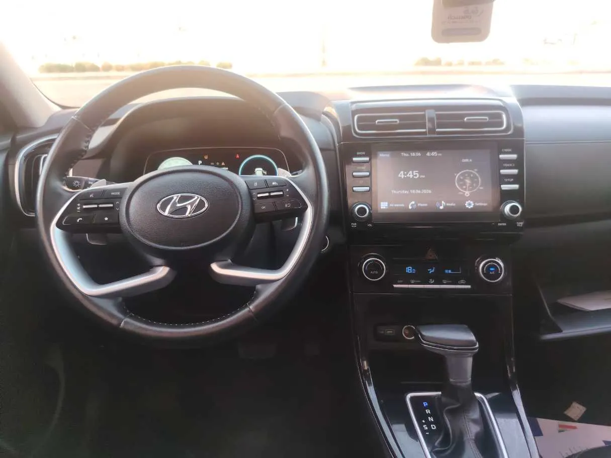 Car image 21