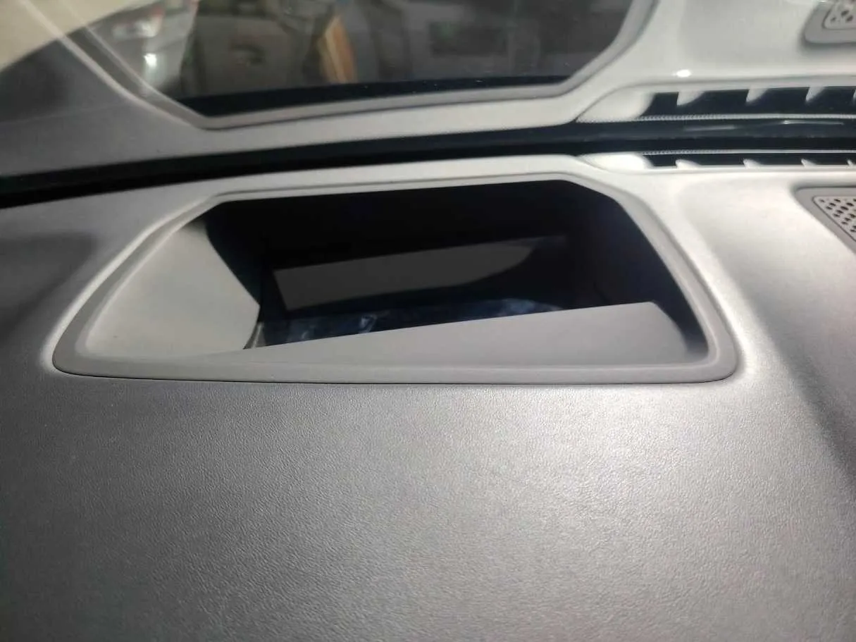 Car image 45