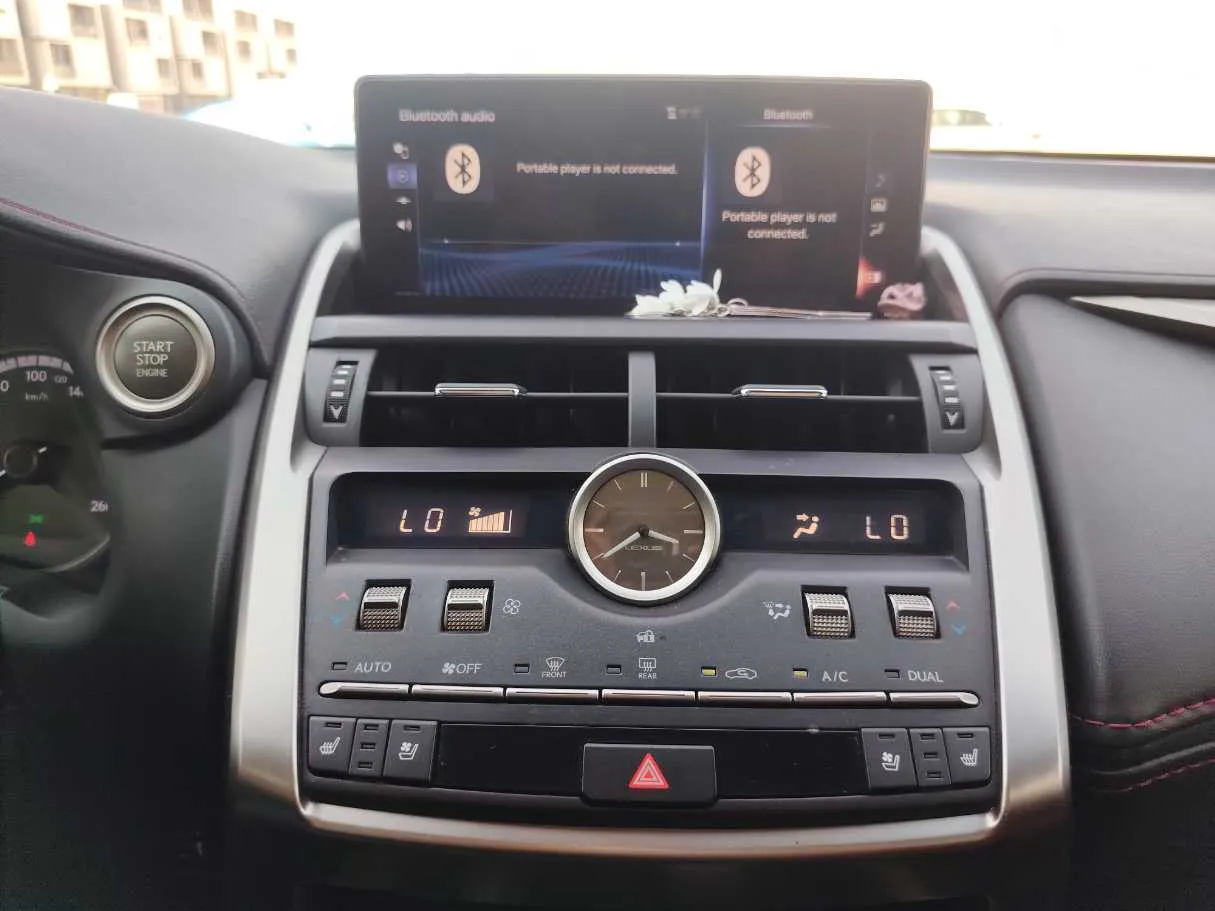 Car image 21