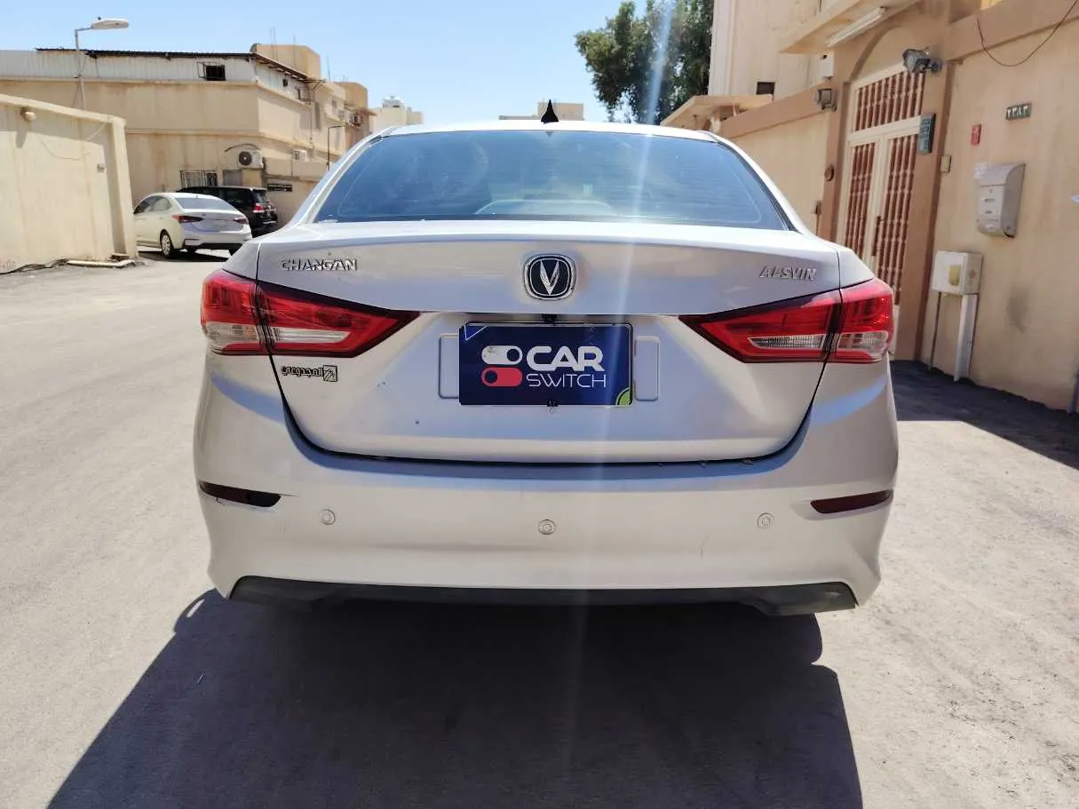 Car image 6