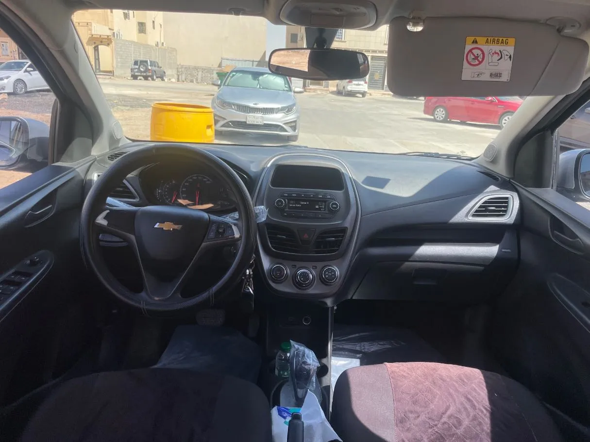 Car image 16
