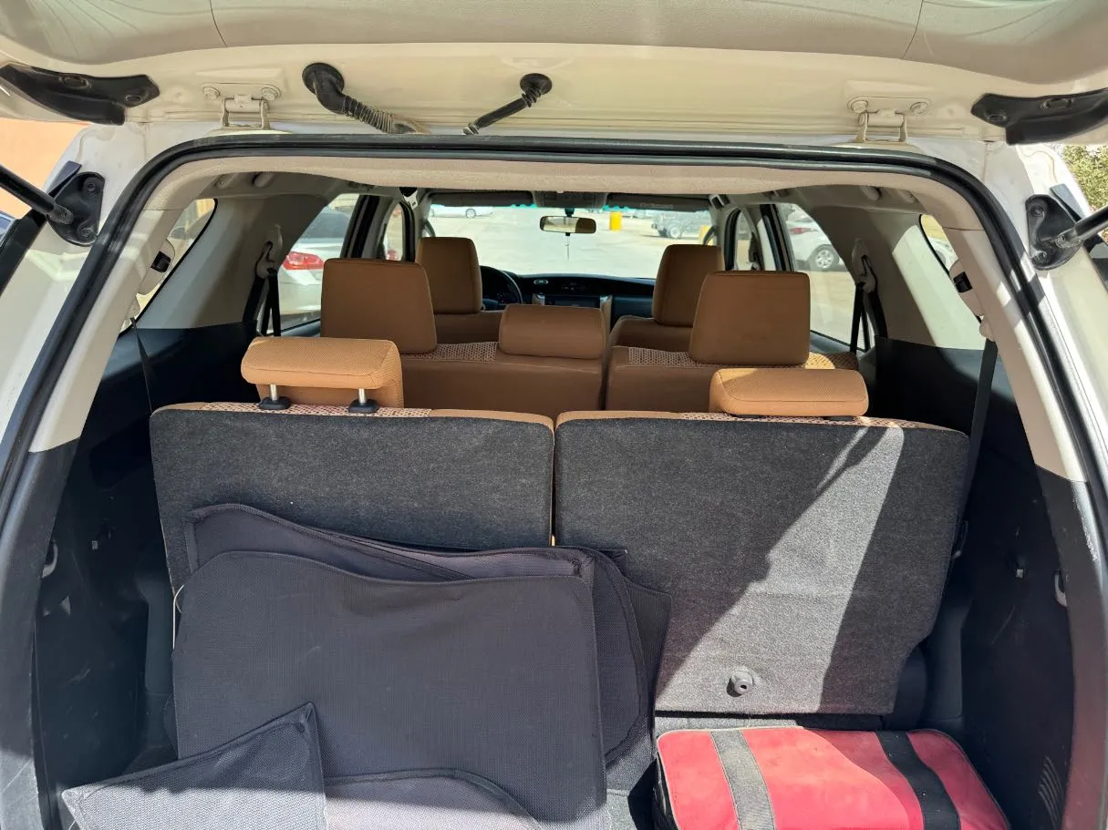 Car image 21