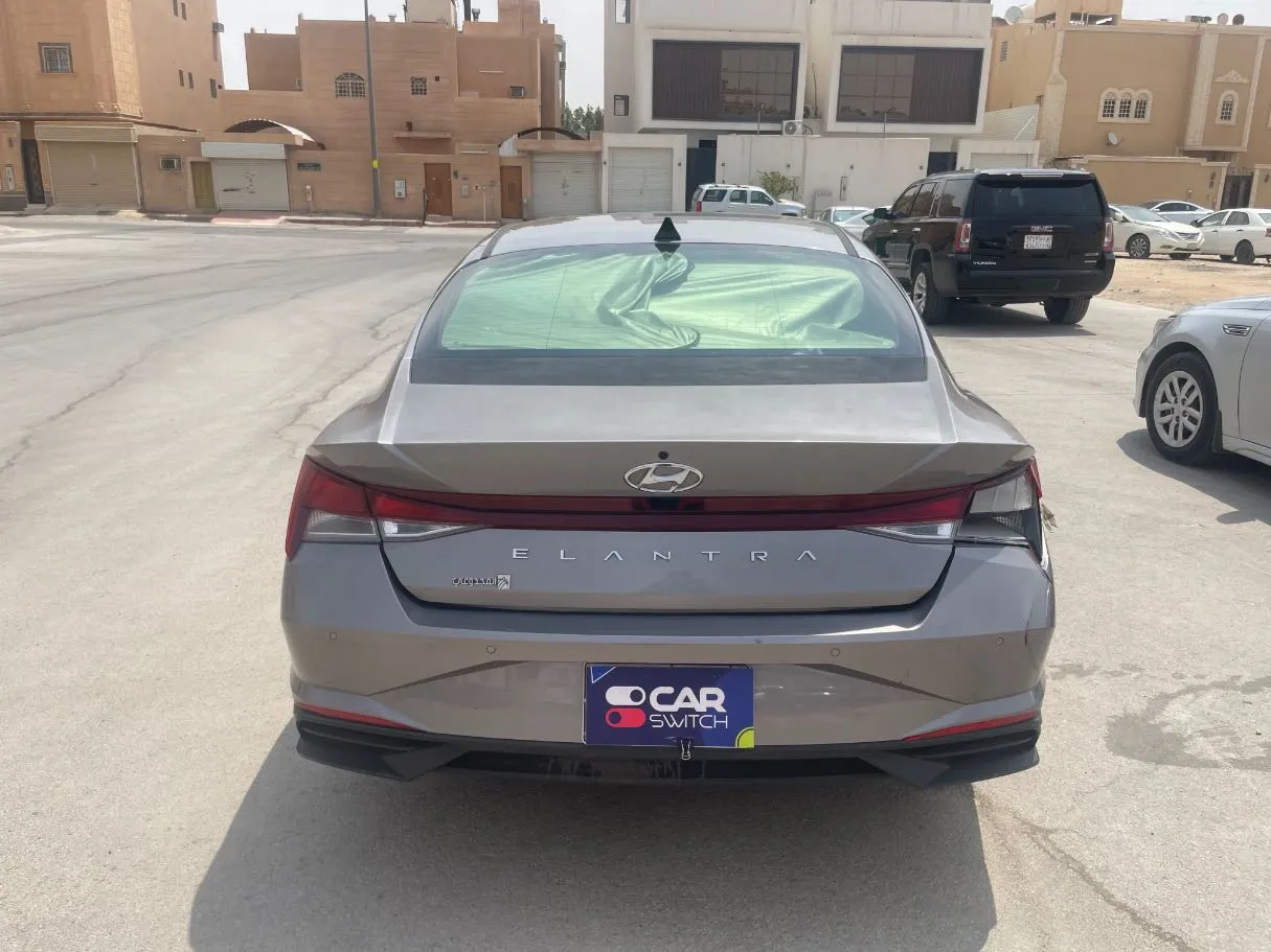 Car image 6