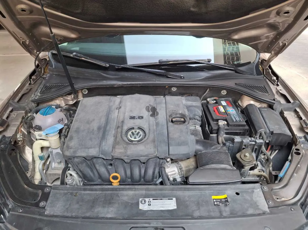 Car image 20