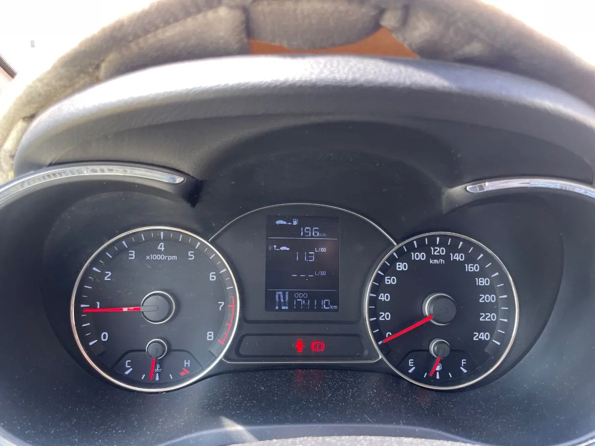 Car image 20
