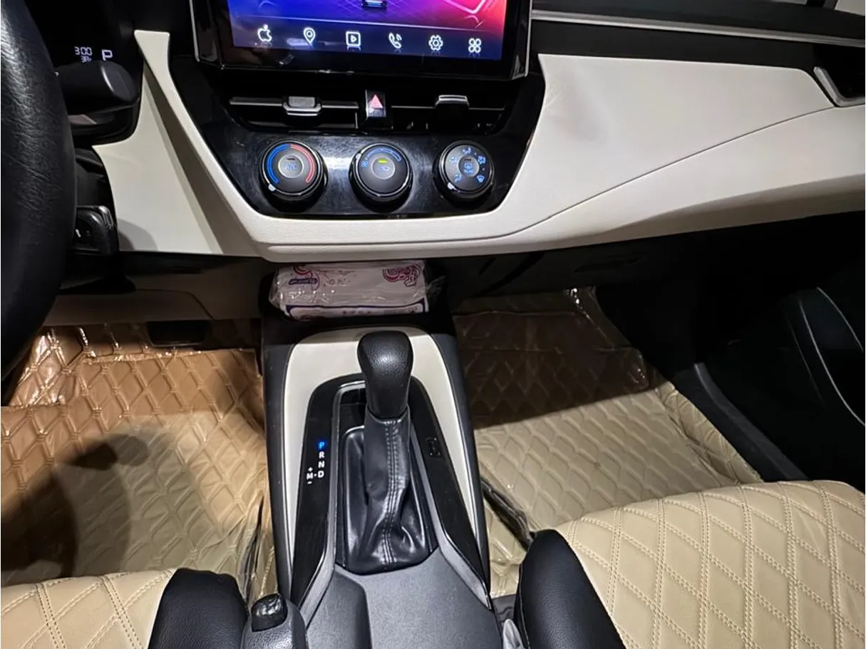 Car image 7