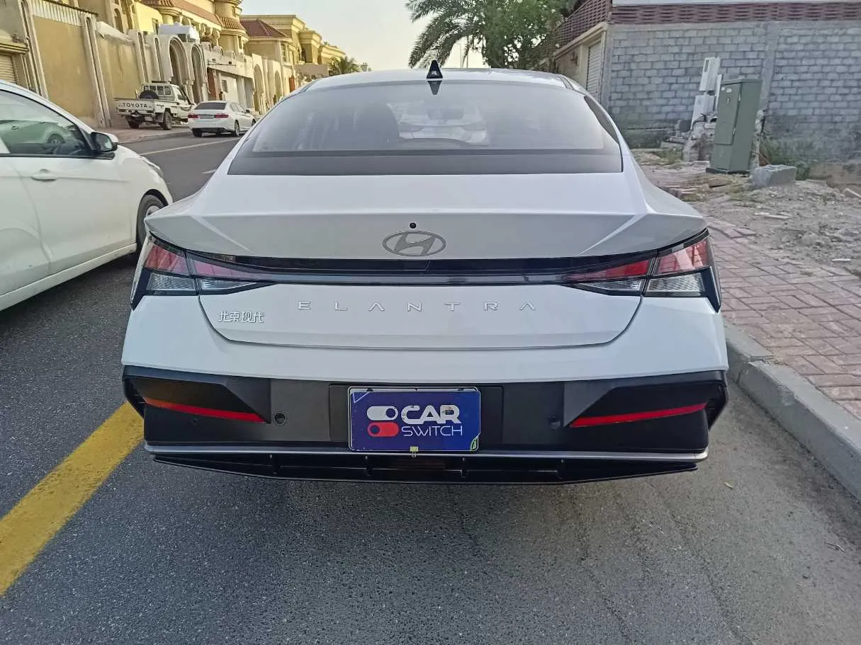 Car image 6