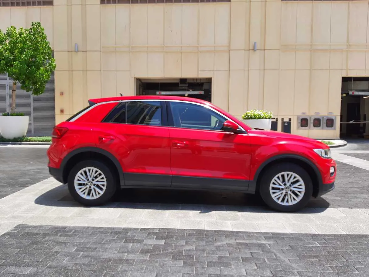 Car image 8