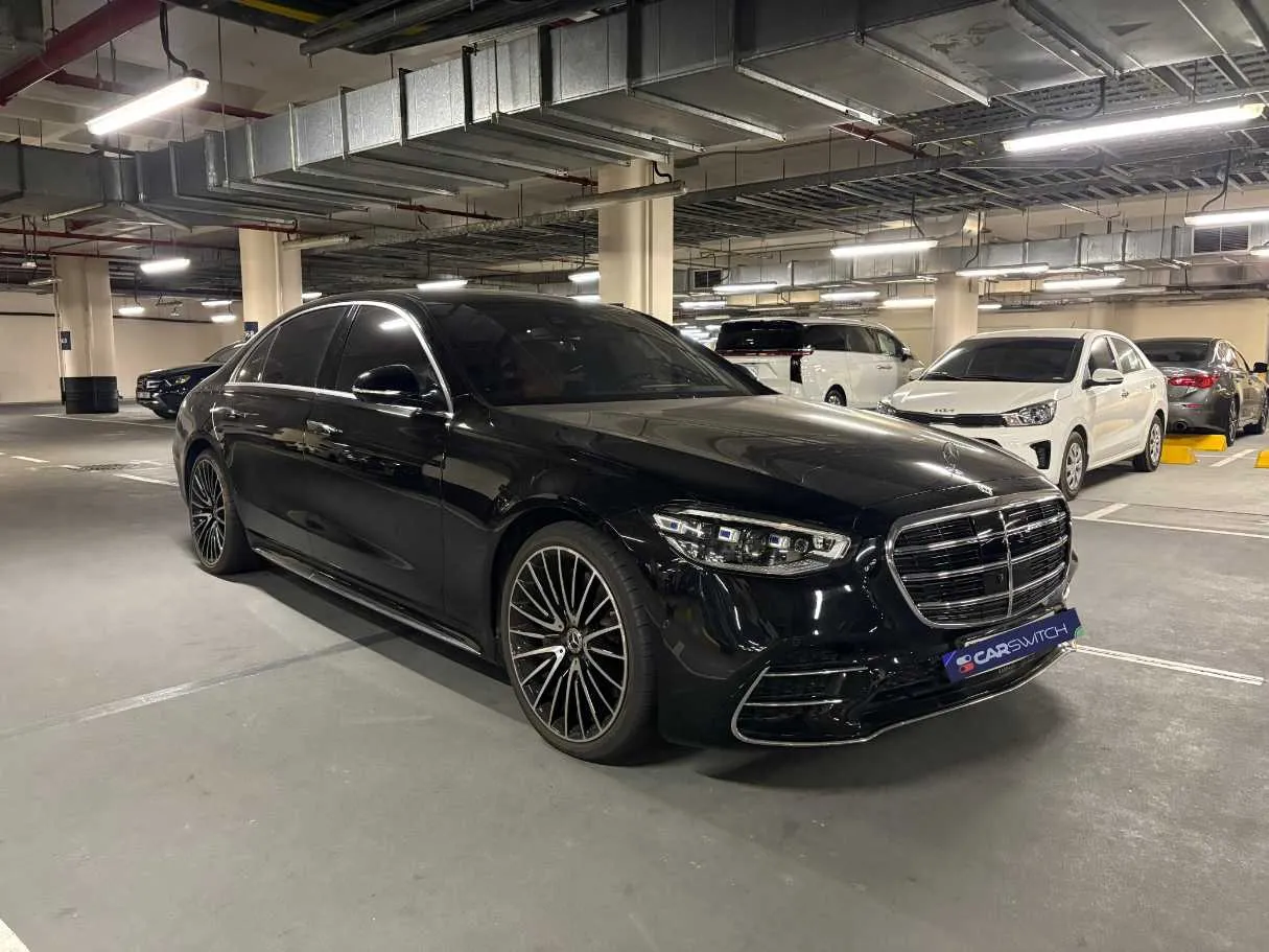 Car image 3