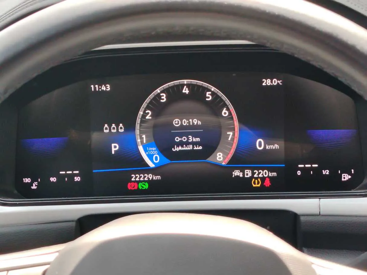 Car image 25