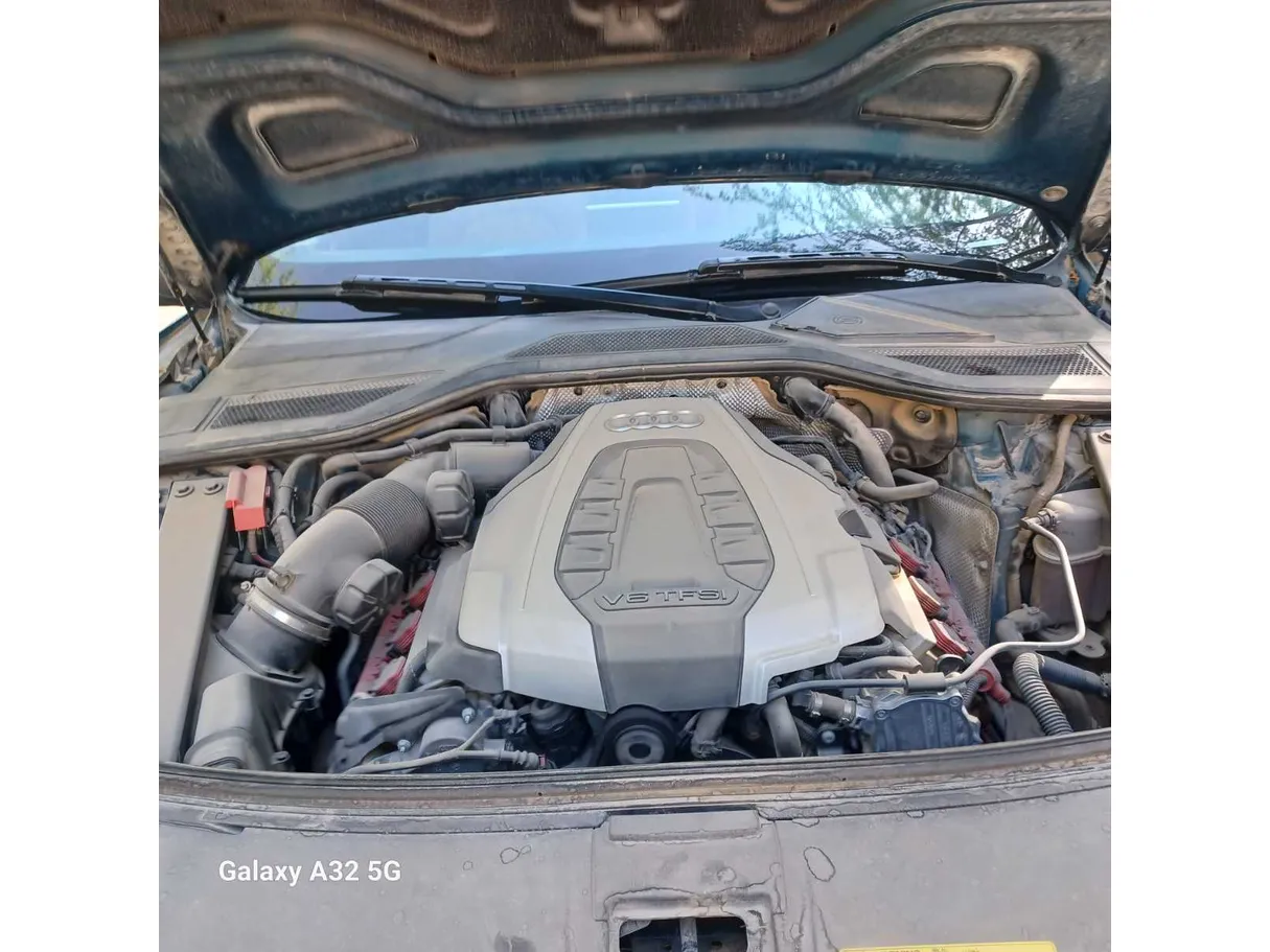Car image 33