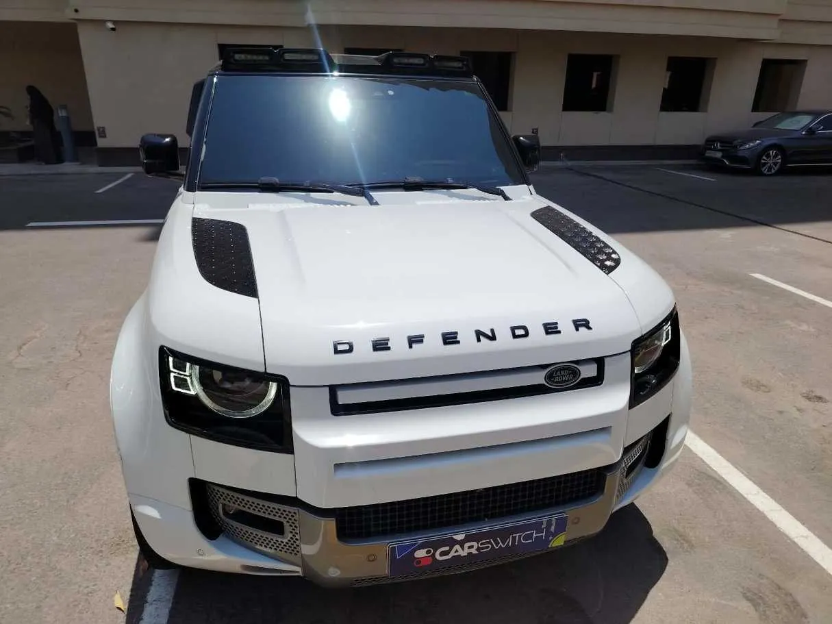 Car image 2