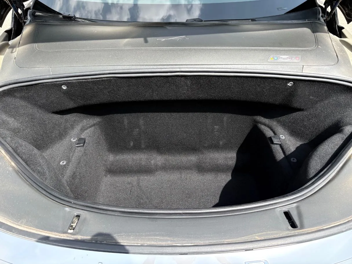 Car image 33