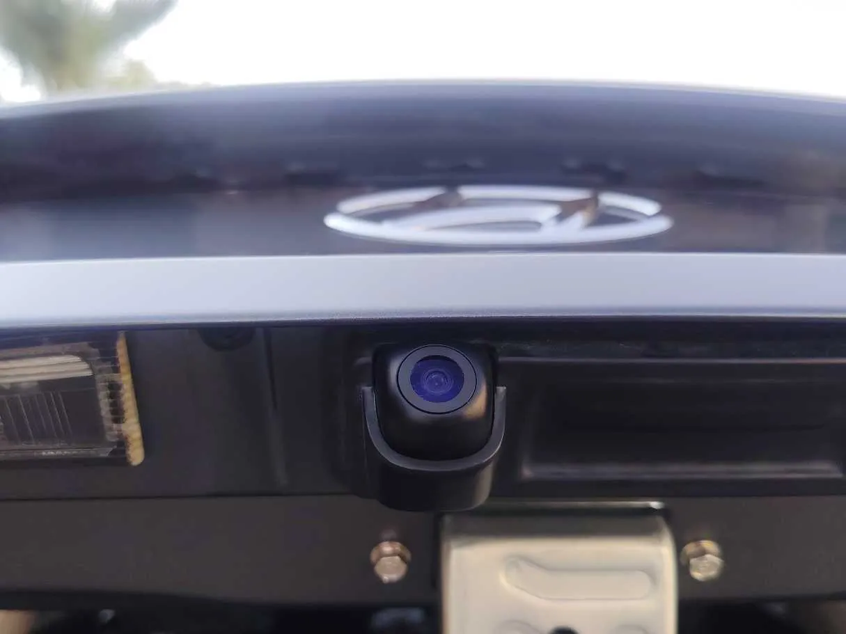 Car image 22
