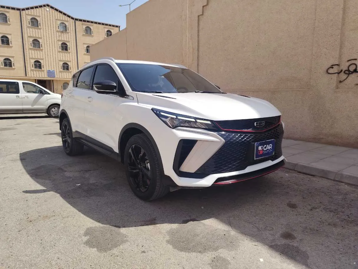 Car image 3