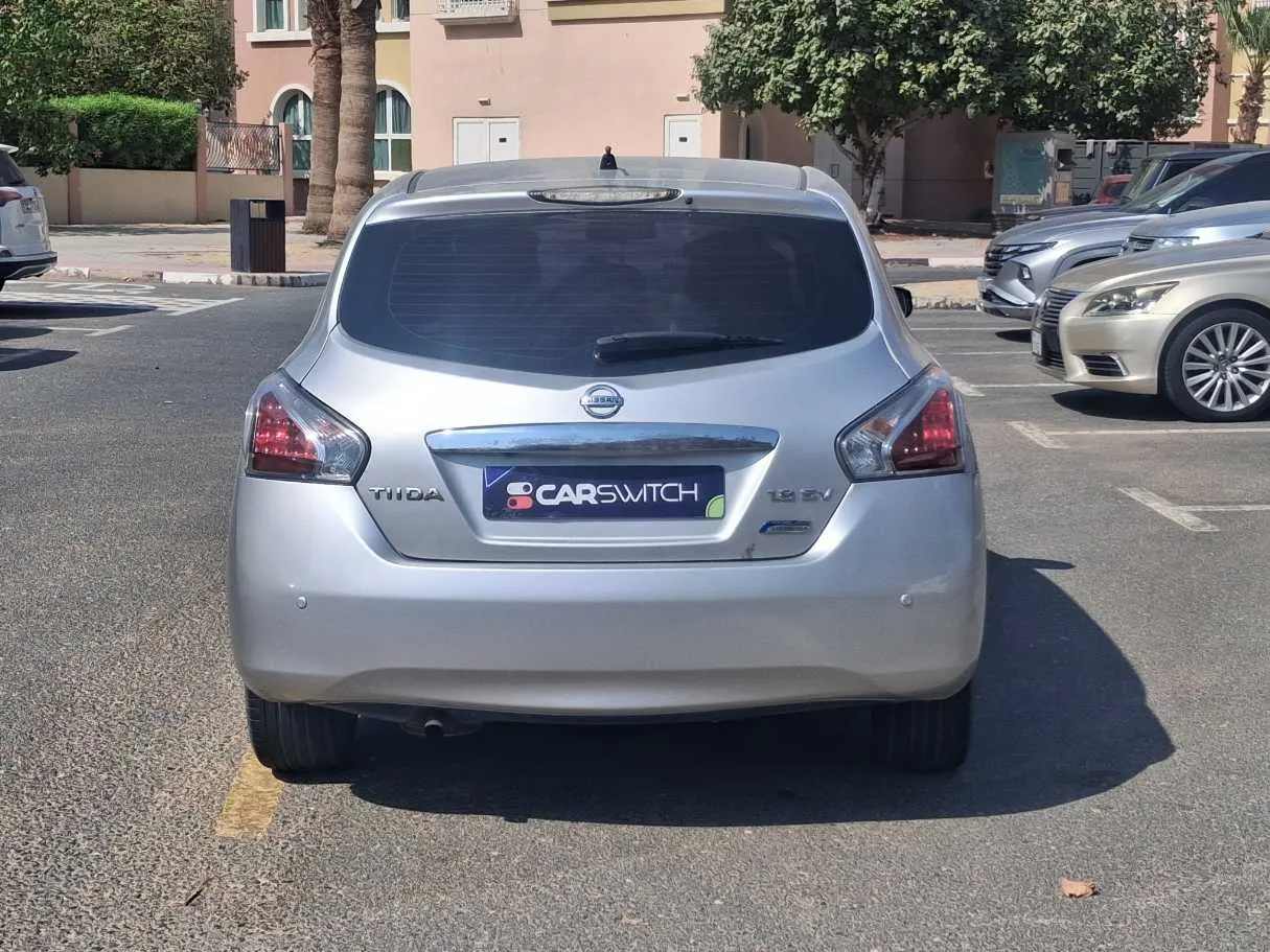 Car image 6
