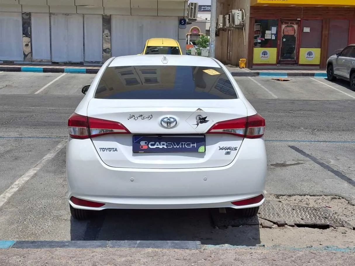 Car image 6