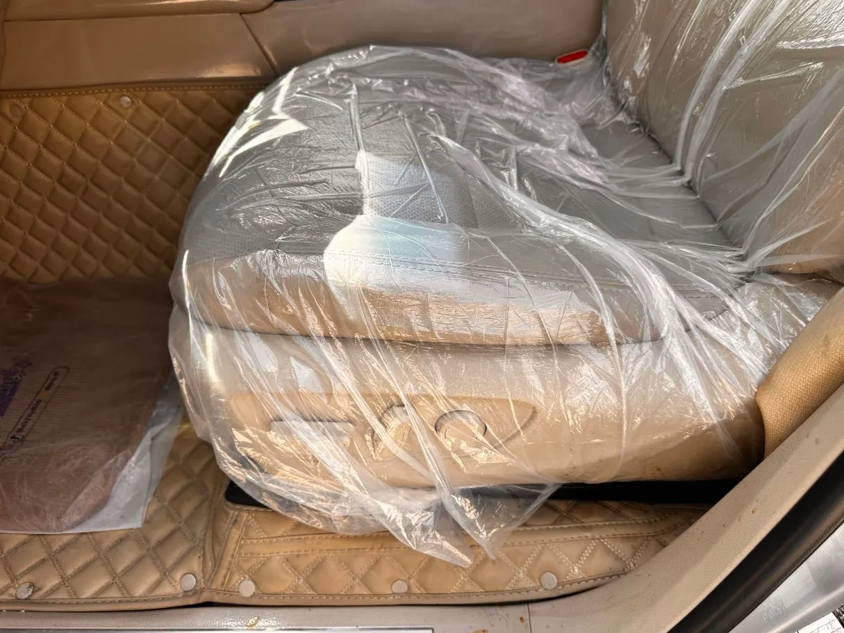 Car image 29