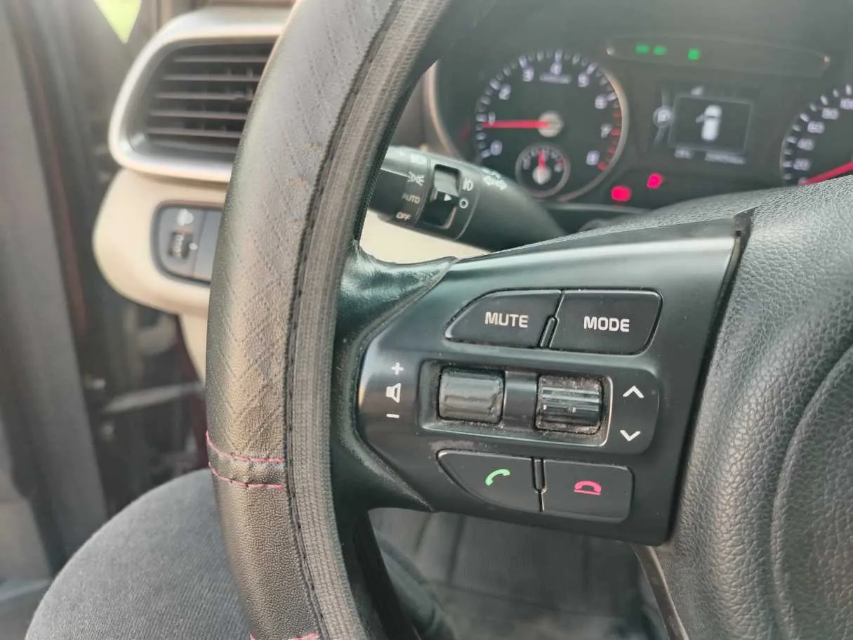 Car image 39
