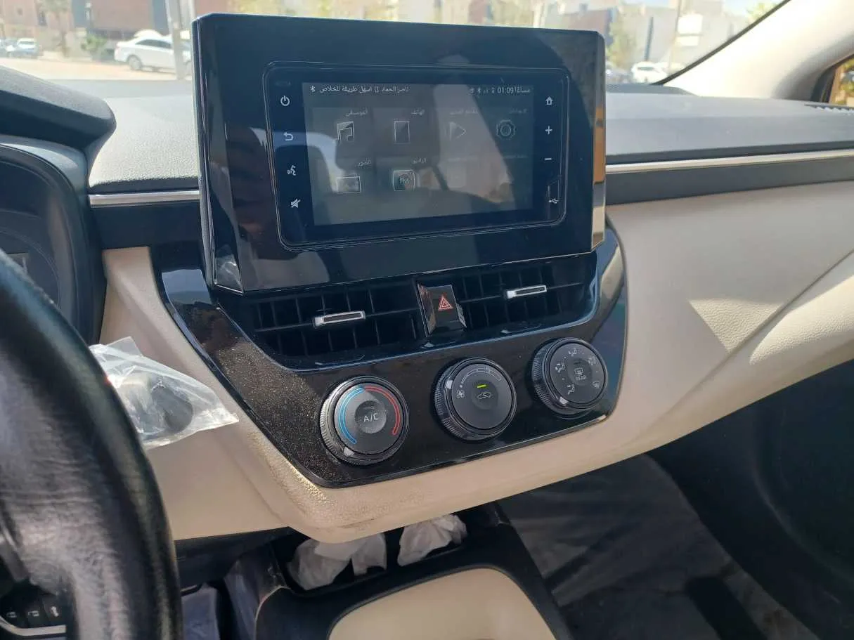 Car image 17