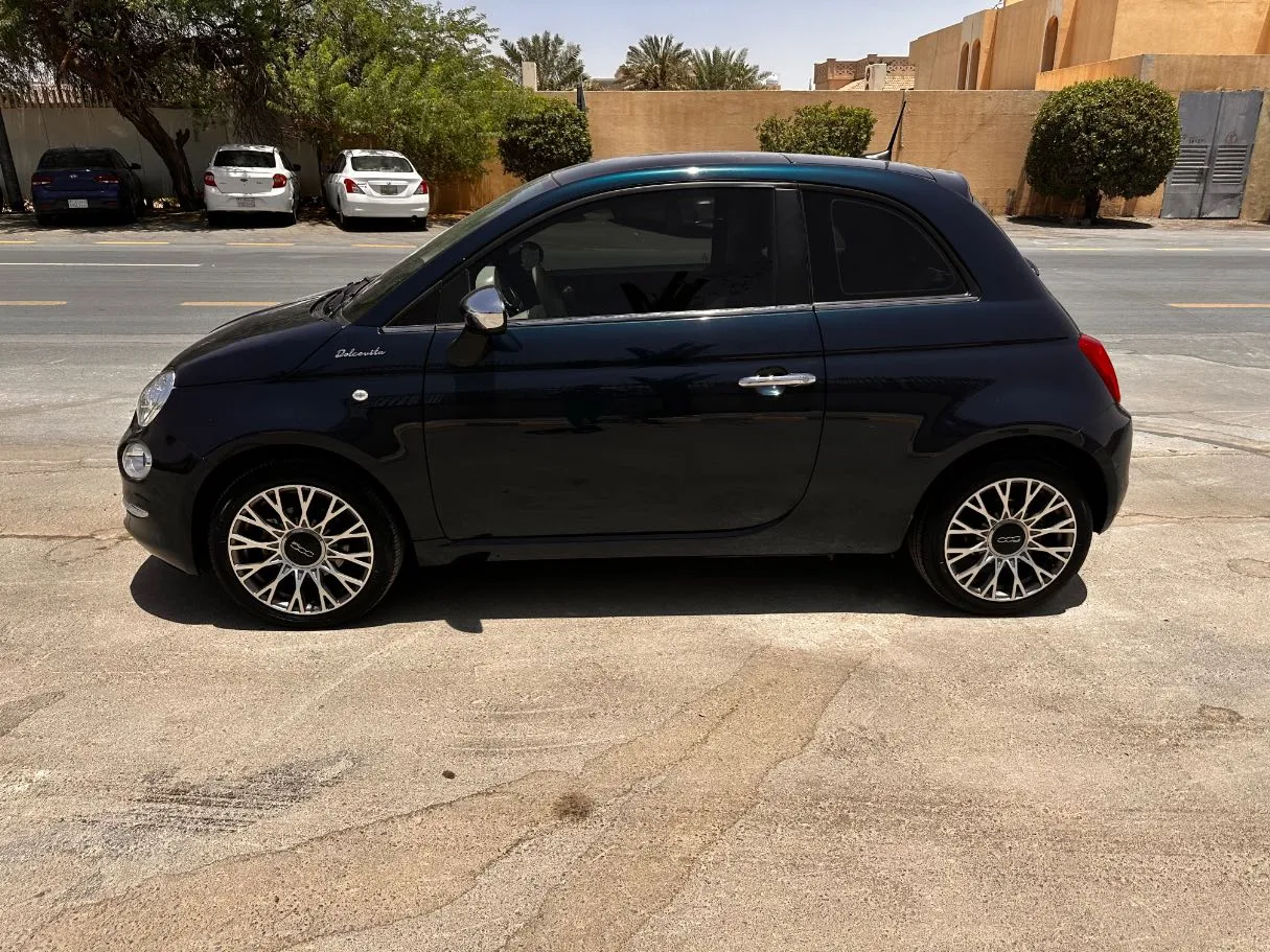 Car image 8