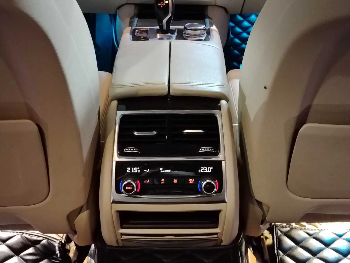 Car image 41