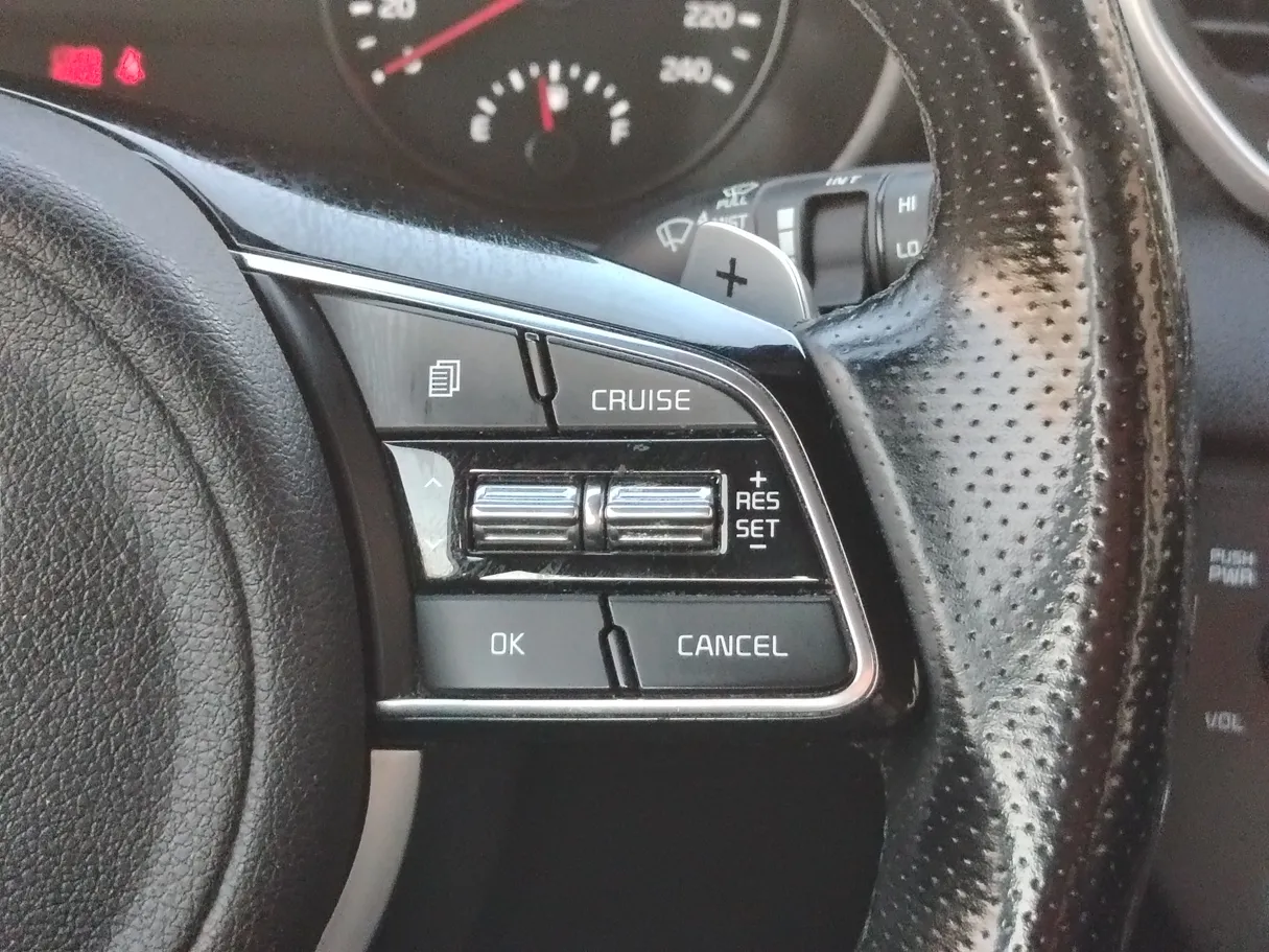 Car image 23