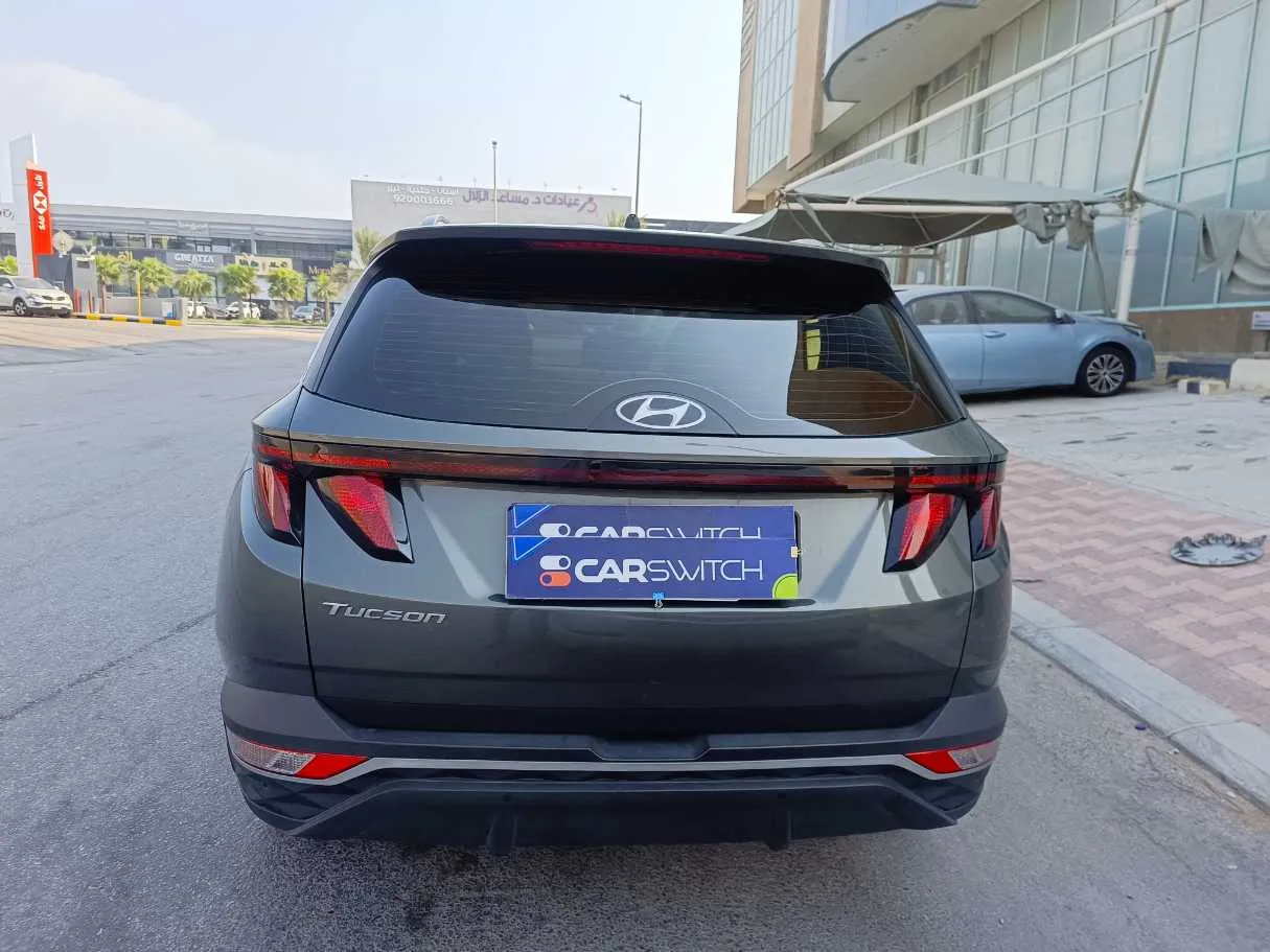 Car image 6