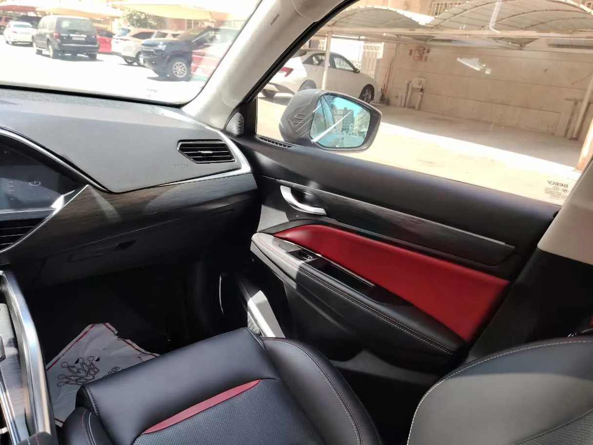 Car image 39