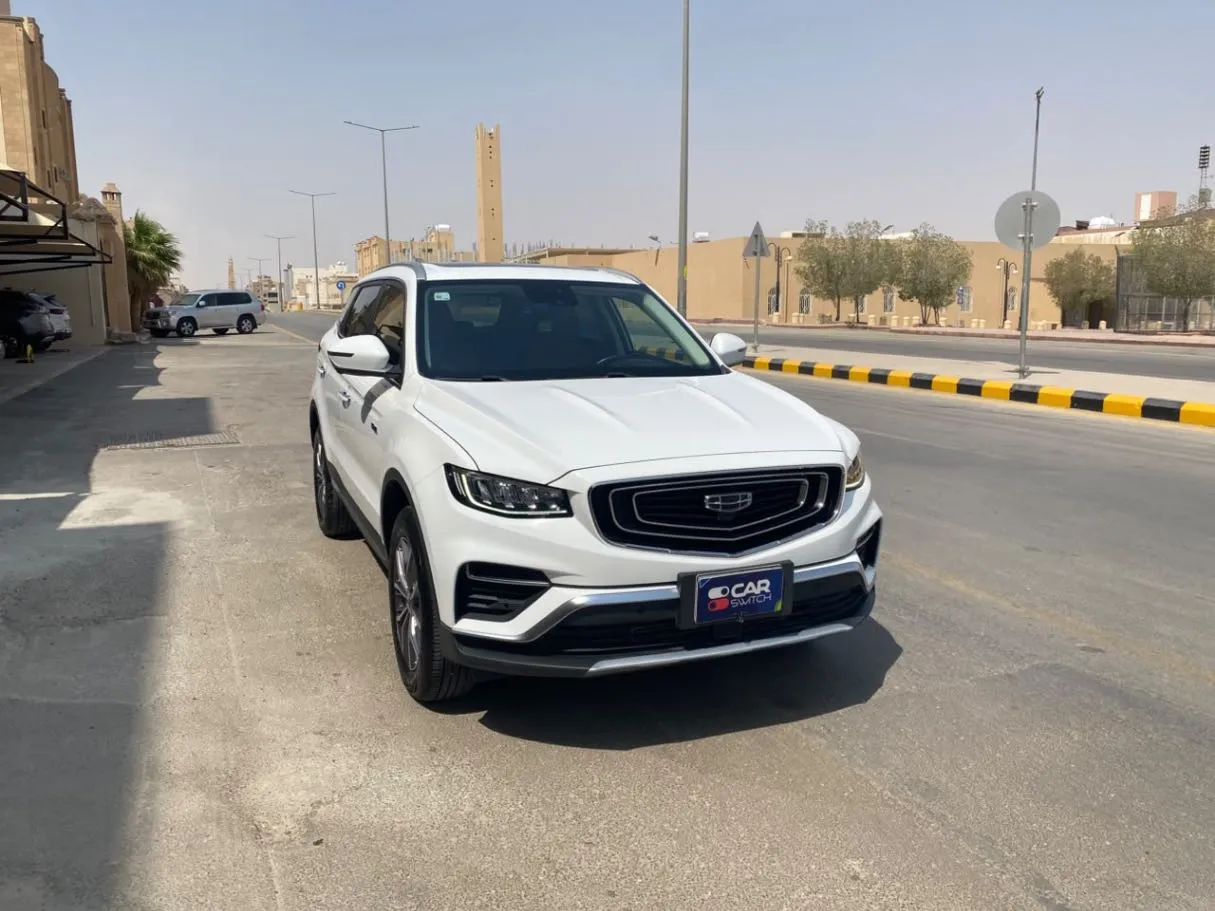 Car image 3