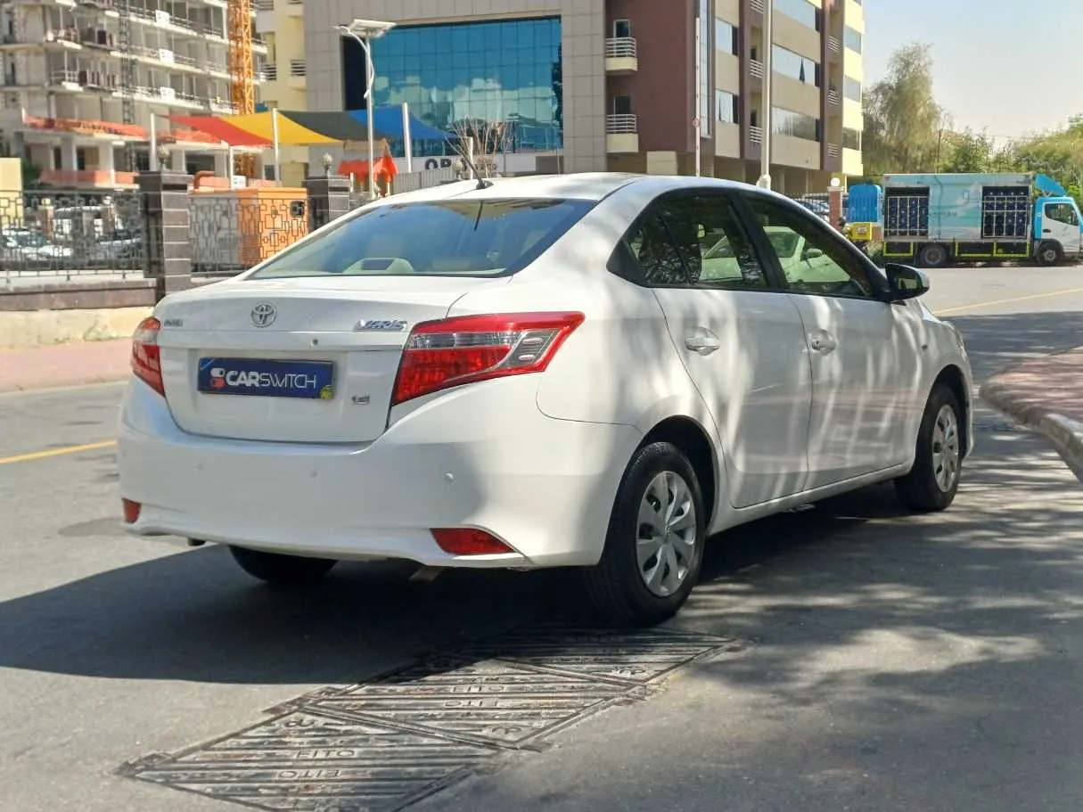 Car image 5