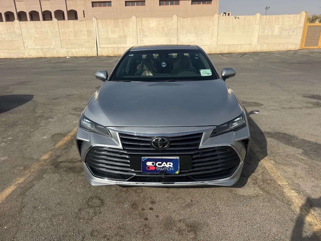 Car image 2