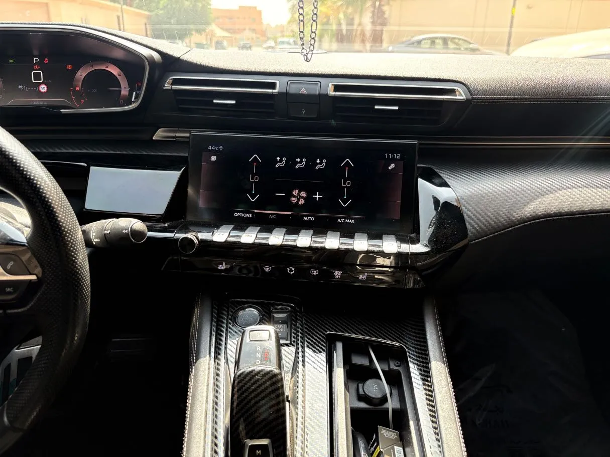 Car image 21