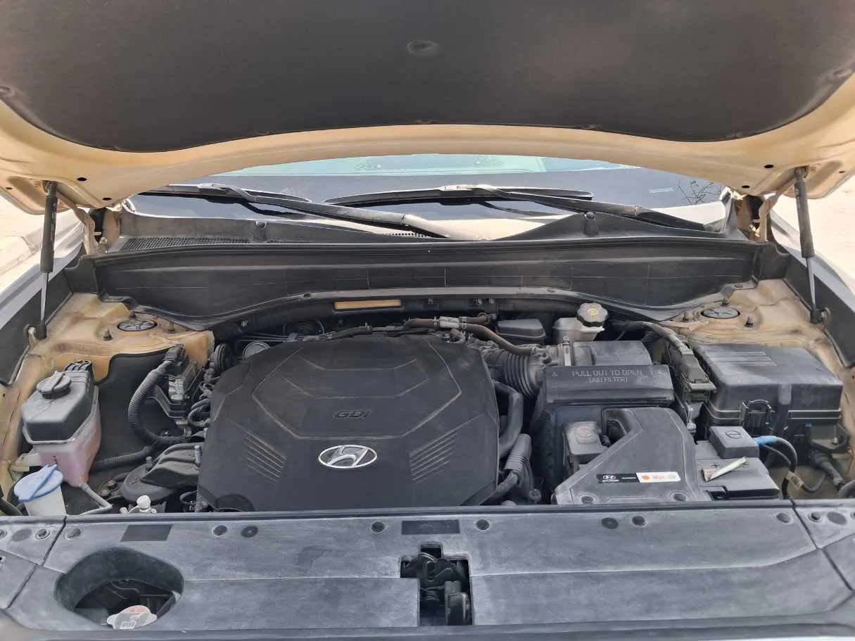 Car image 21