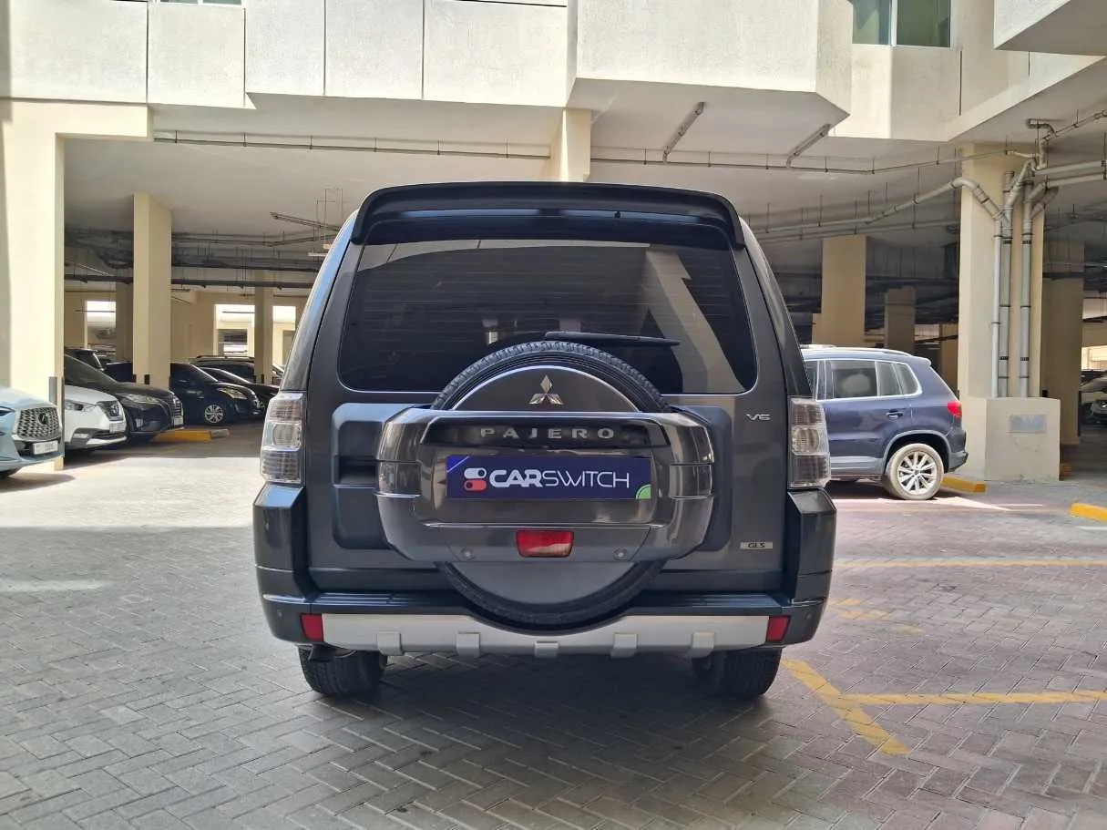 Car image 6